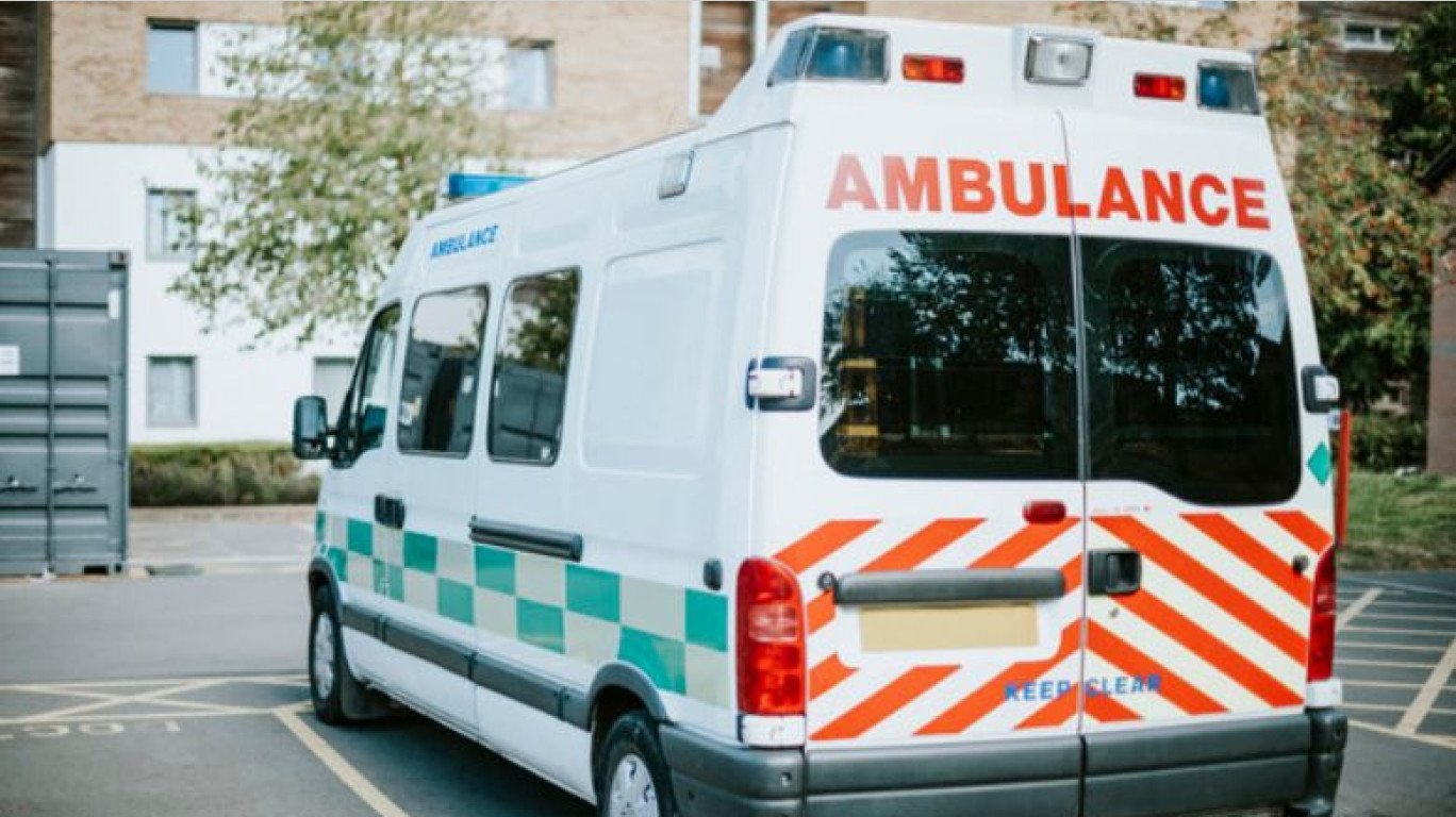 Ambulance MPC Ambulance Service in Midnapore